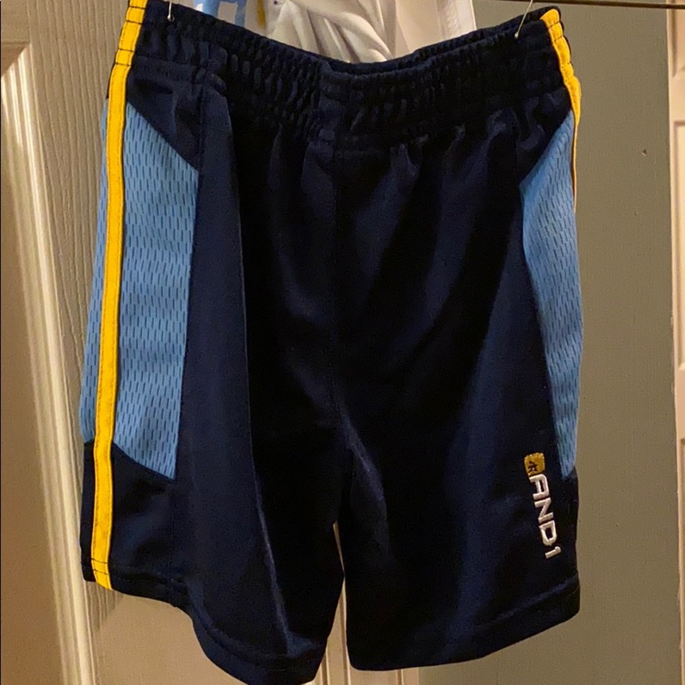 Short set - Picture 2 of 2